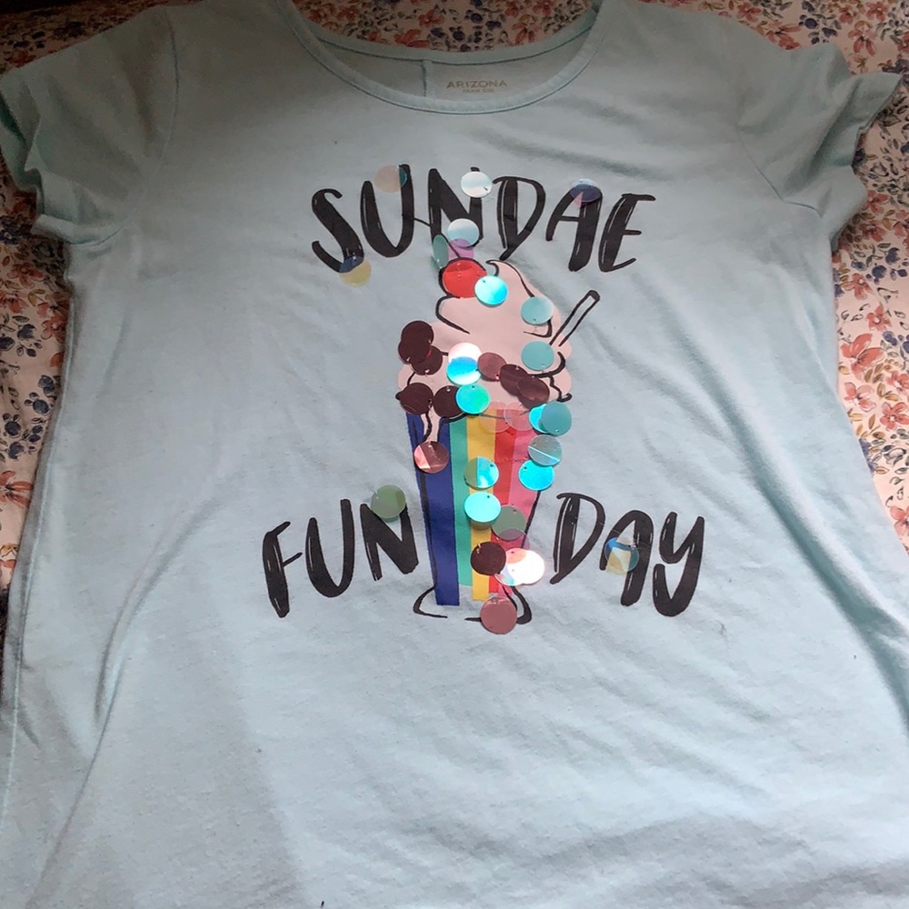 Blue kids tee size:XL